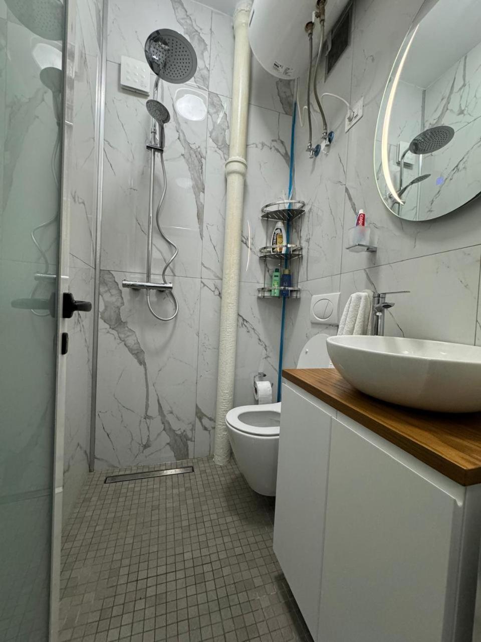 Ami Blloku Apartament Tirana Bagian luar foto