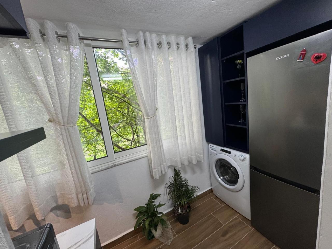 Ami Blloku Apartament Tirana Bagian luar foto