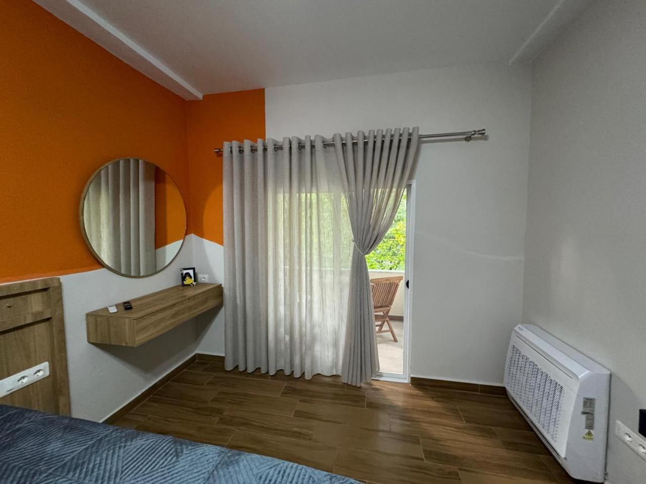 Ami Blloku Apartament Tirana Bagian luar foto